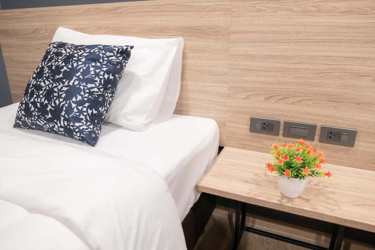 Oblique Apartment - ออฟบลิค อพาร์ทเมนท์ Нонтхабури Экстерьер фото