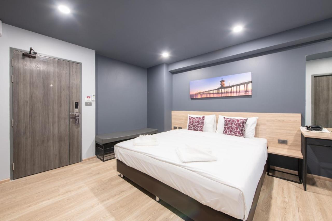 Oblique Apartment - ออฟบลิค อพาร์ทเมนท์ Нонтхабури Экстерьер фото